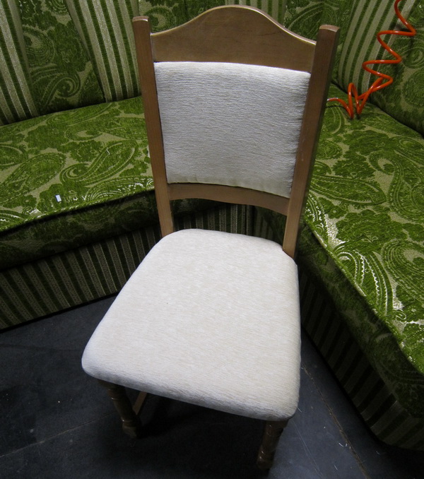Перетяжка сидения стула